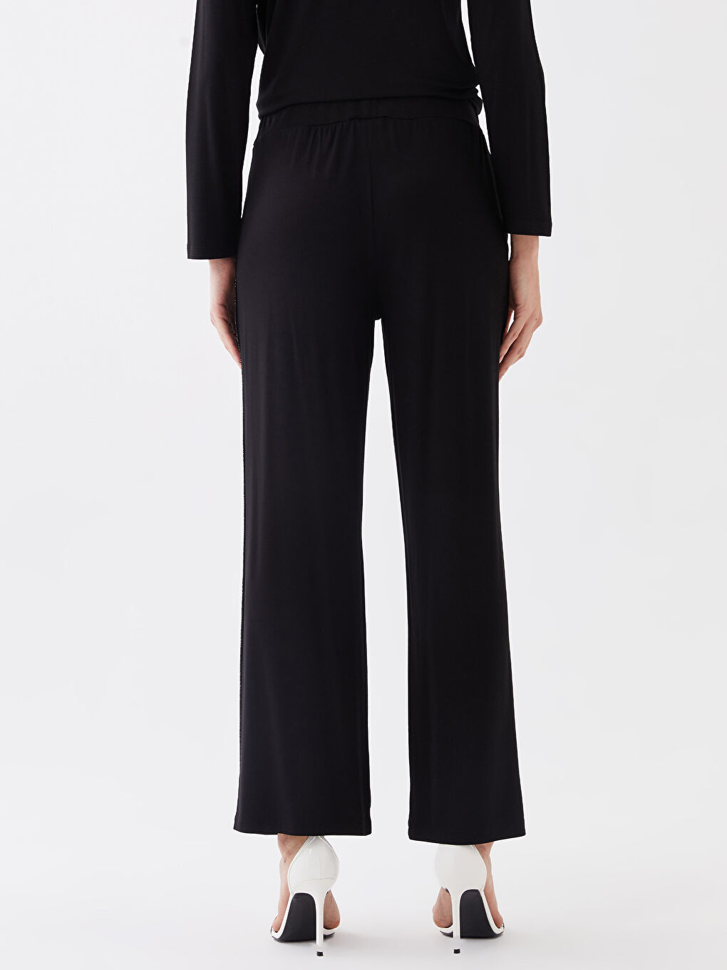 Siyah Kadın Beli Lastikli Düz Eşofman Altı-4