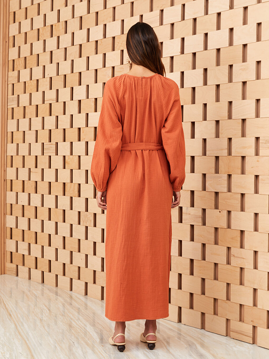 LCW Modest Robe pour Femmes en Mousseline à Manches Longues et Col Rond Uni -S3HG75Z8-V7K