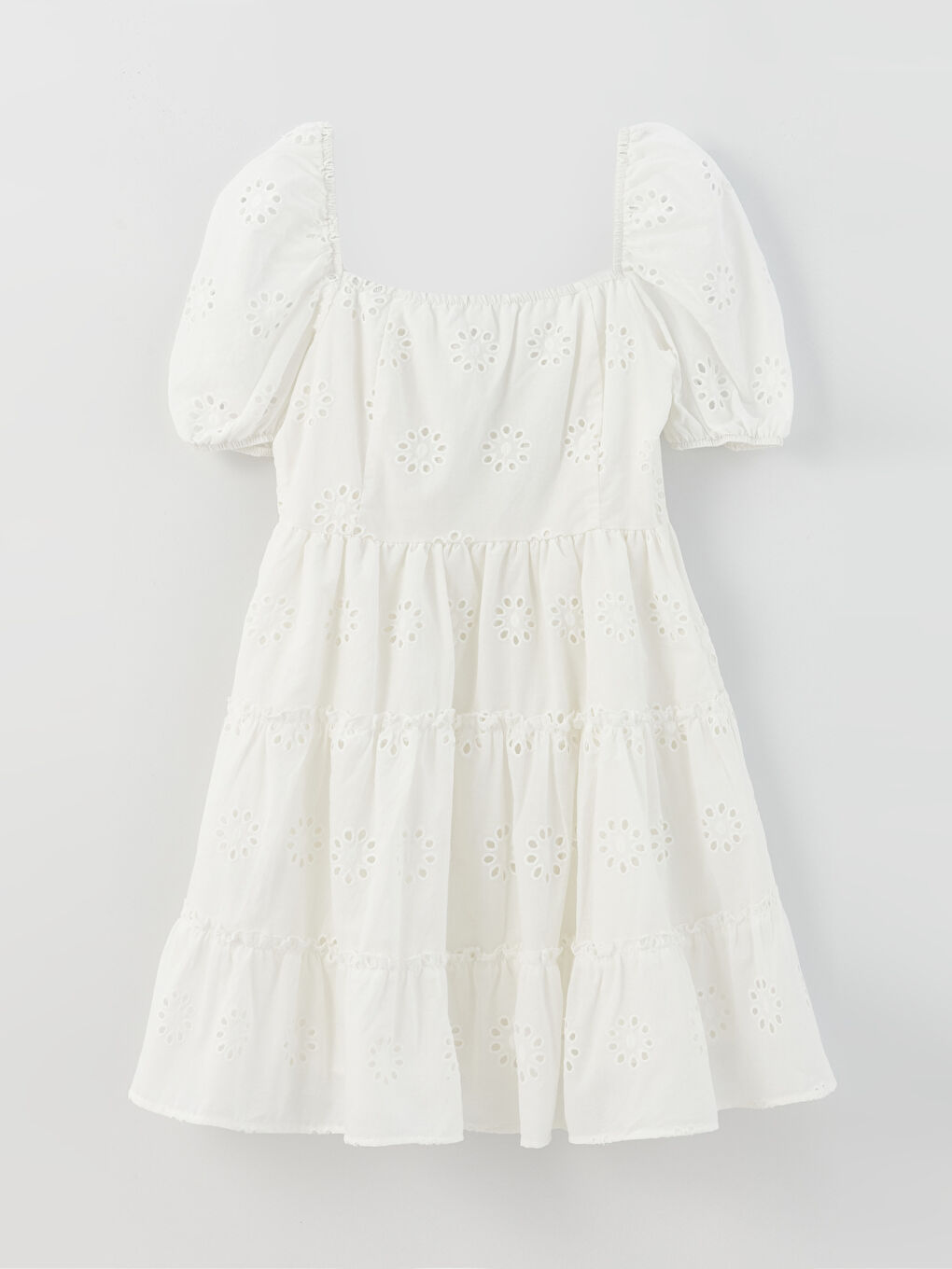 Beyaz Kare Yaka Kendinden Desenli Kısa Kollu Brode Kadın Elbise-5