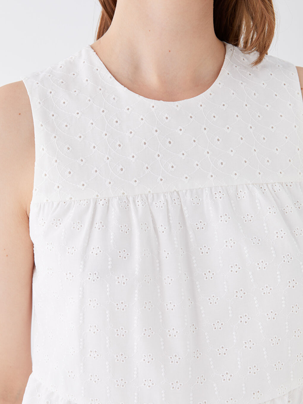 Әйелдерге арналған өрнекті кестелі блузка-3