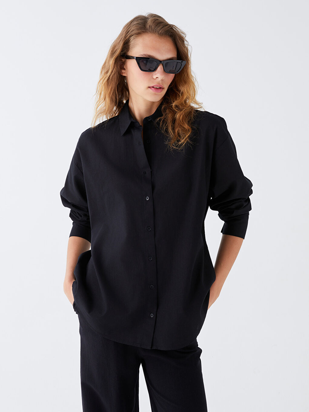 Siyah Düz Uzun Kollu Keten Karışımlı Kadın Gömlek