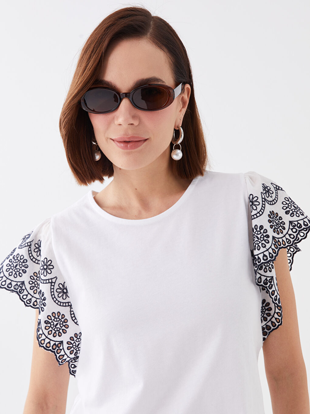 Crew Neck Embroidered Short Sleeve Women's T-Shirt-2