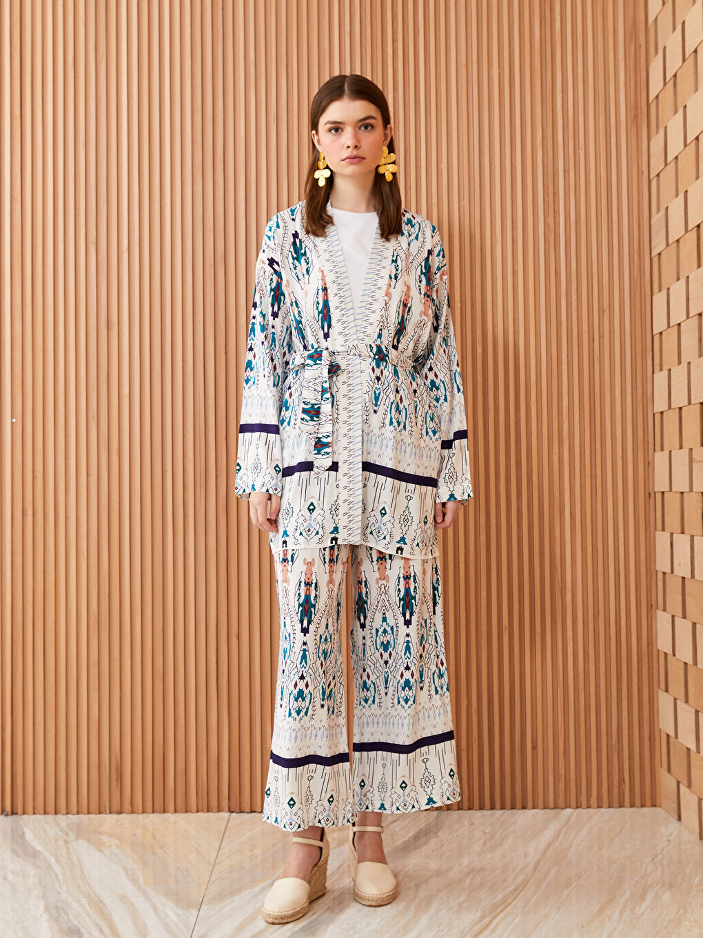 Kimono pour Femmes en Popeline à Col Châle Imprimé Manches Longues Surdimensionné-2