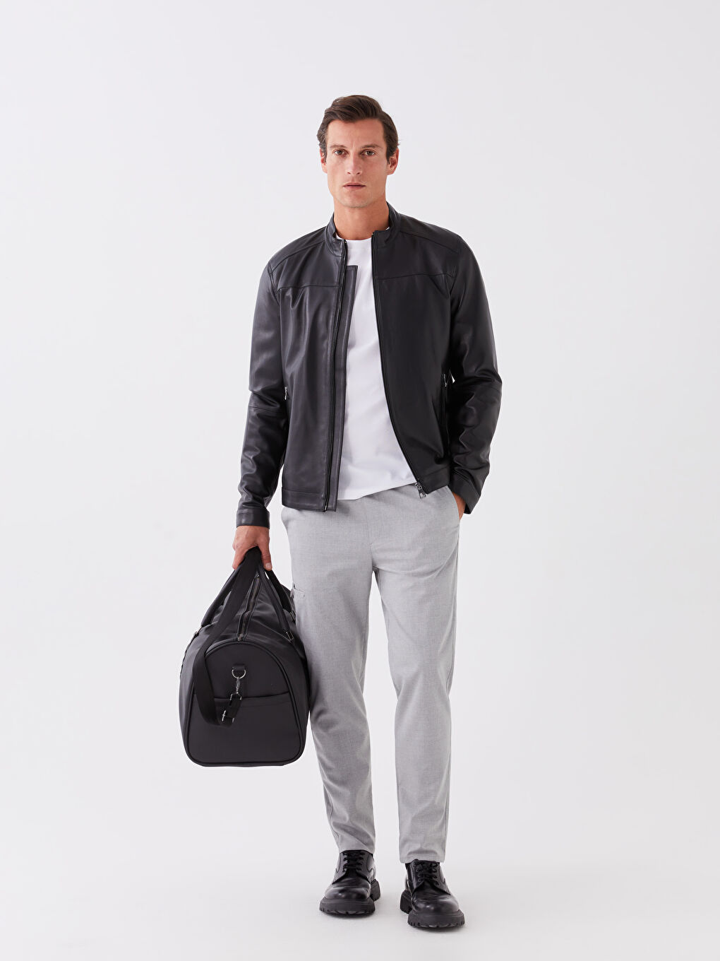 Siyah Deri Görünümlü Erkek Valiz-1