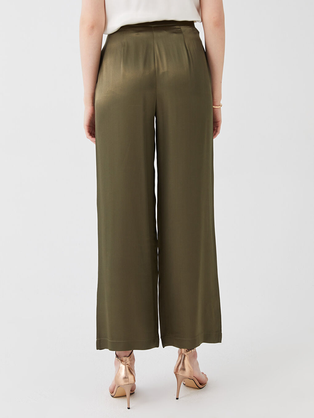 Haki Standart Fit Düz Saten Kadın Pantolon-3
