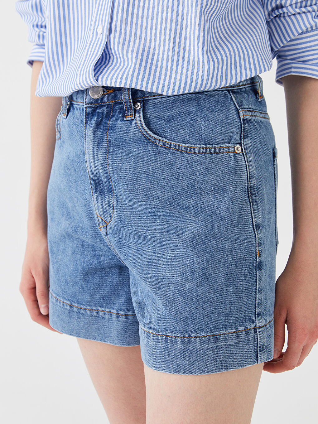 Standard Fit Women's Jean Shorts -S3HI02Z8-507