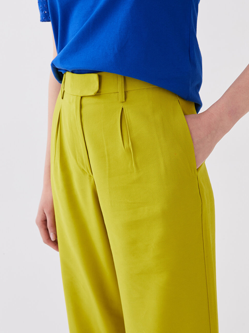 Yeşil Rahat Kalıp Düz Geniş Paça Kadın Pantolon-2