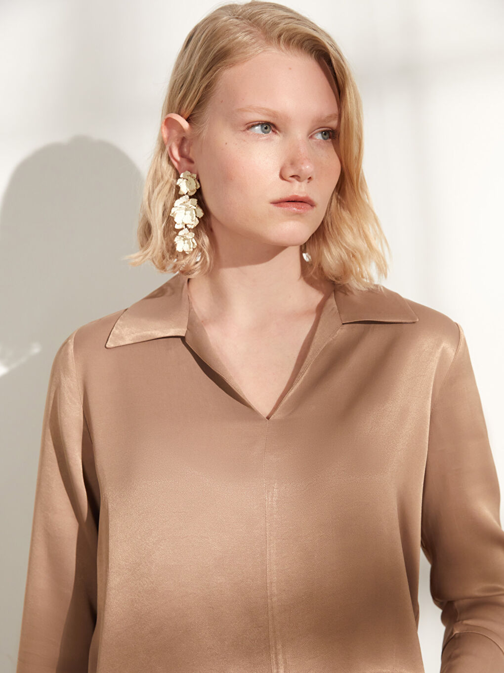 Kahverengi Gömlek Yaka Düz Uzun Kollu Kadın Bluz-2