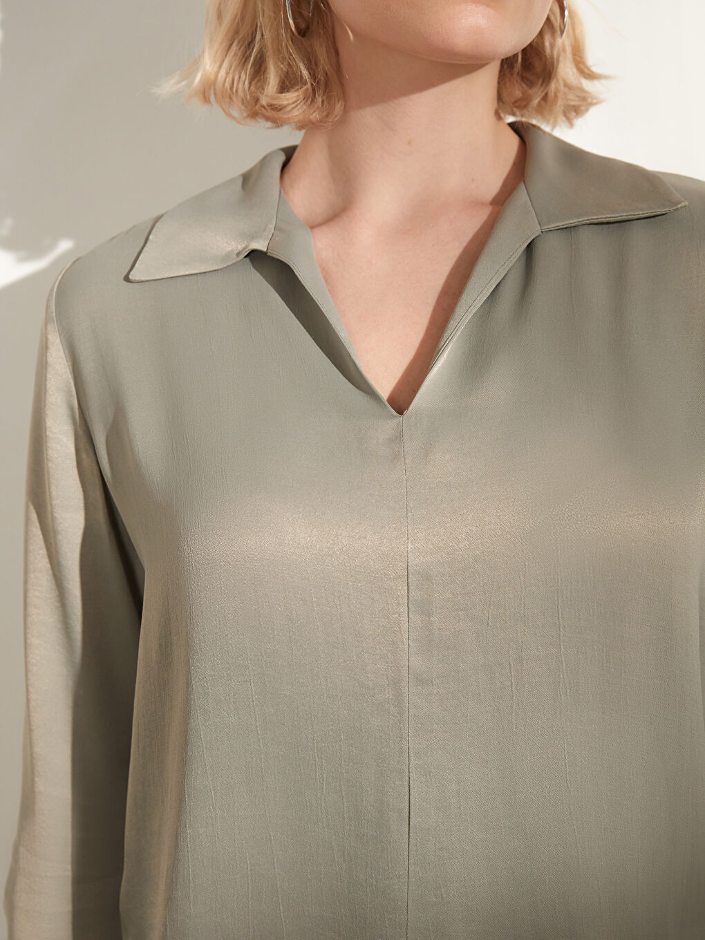 Haki Gömlek Yaka Düz Uzun Kollu Kadın Bluz-3