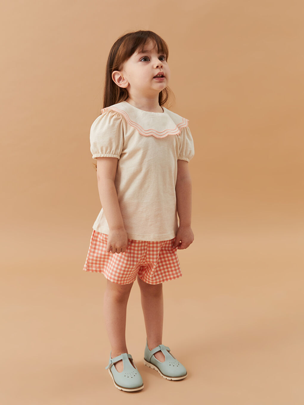 Ekru Bisiklet Yaka Kısa Kollu Kız Bebek Tişört-2