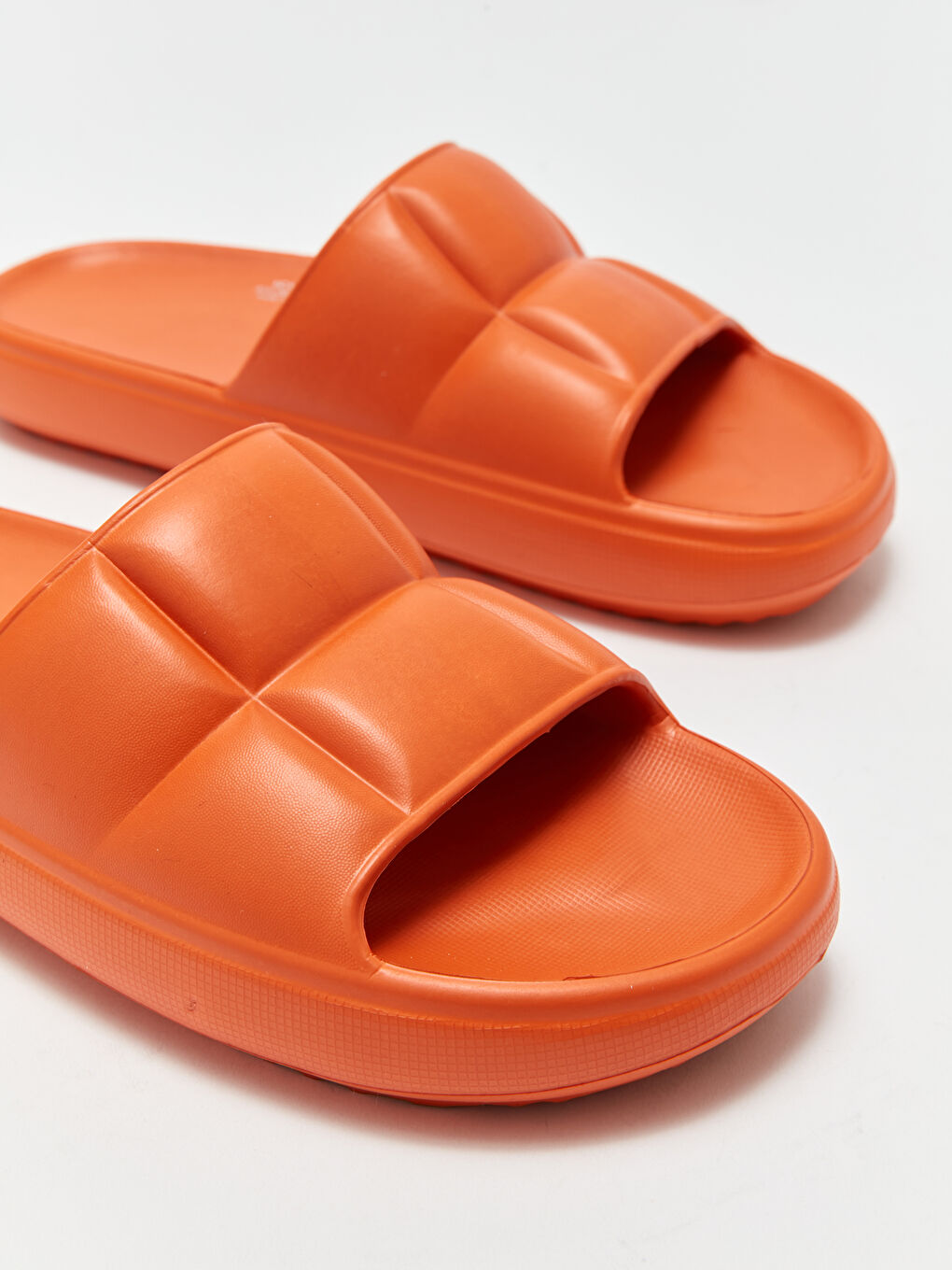 Turuncu Kendinden Desenli Tek Bantlı Kadın Terlik-2