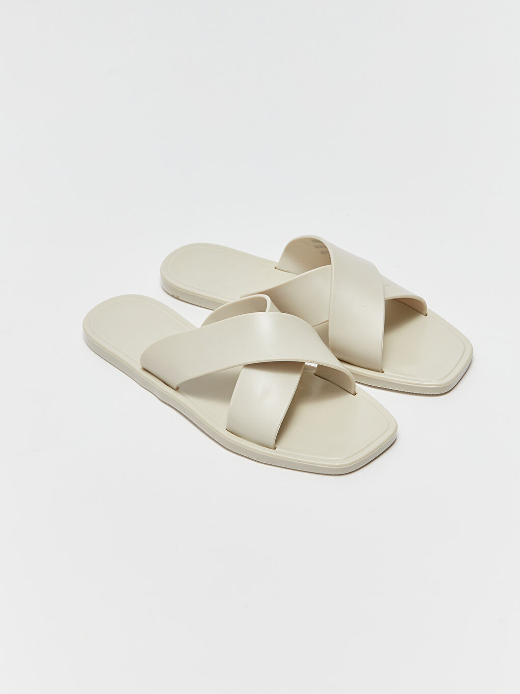 Bej Çapraz Bantlı Kadın Terlik