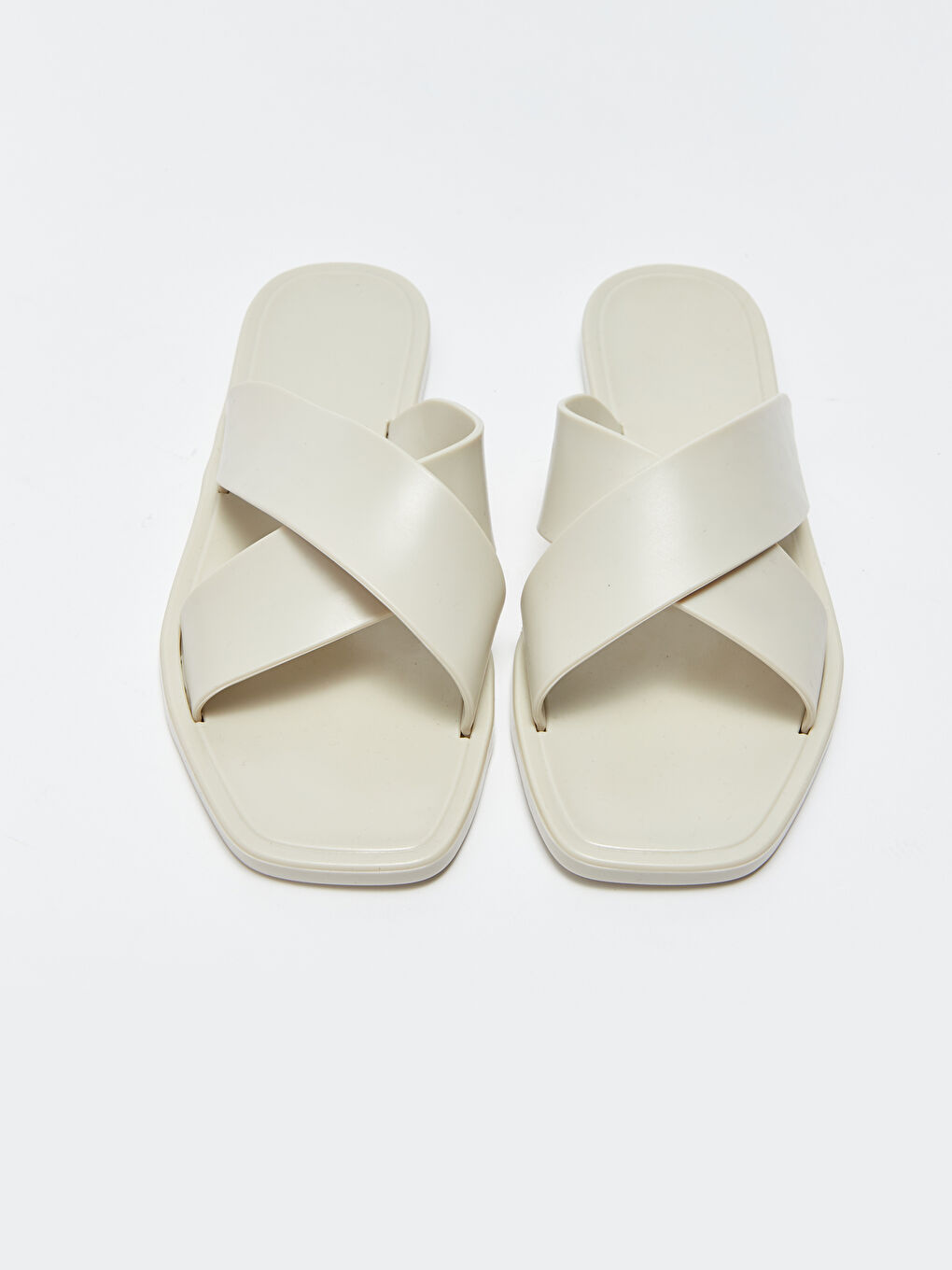 Bej Çapraz Bantlı Kadın Terlik-2