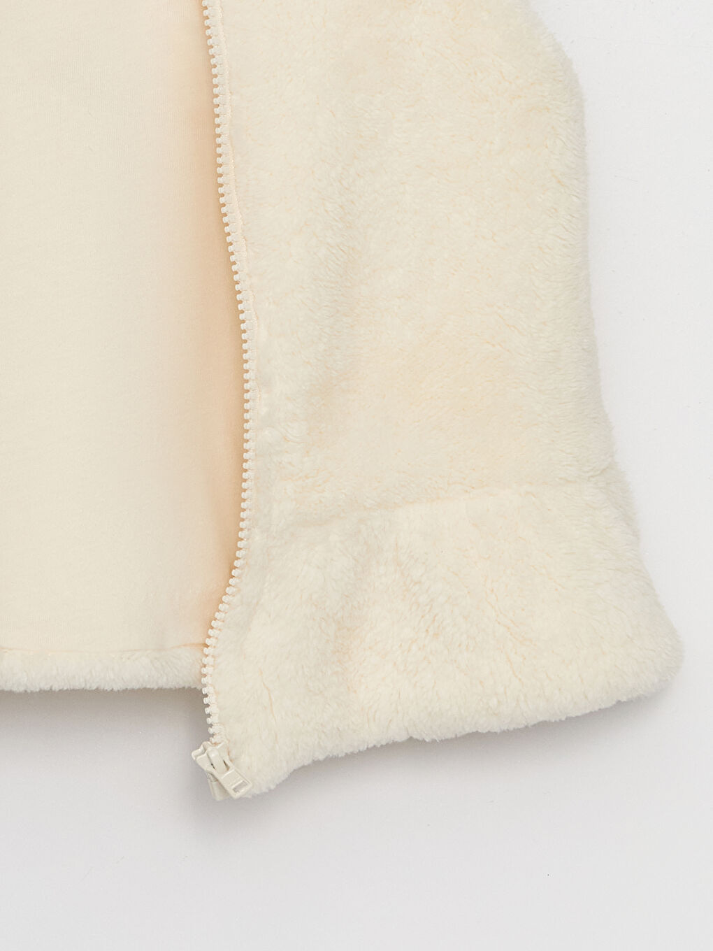 طقم بناتي ٣ قطع بياقة دائرية ومطبوع-4