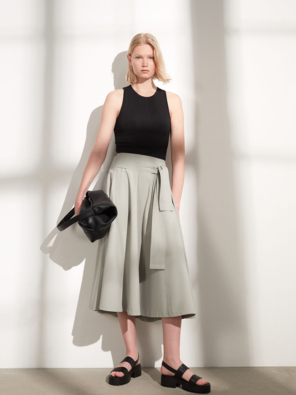 Haki Beli Fermuarlı Düz Poplin Kadın Etek-1