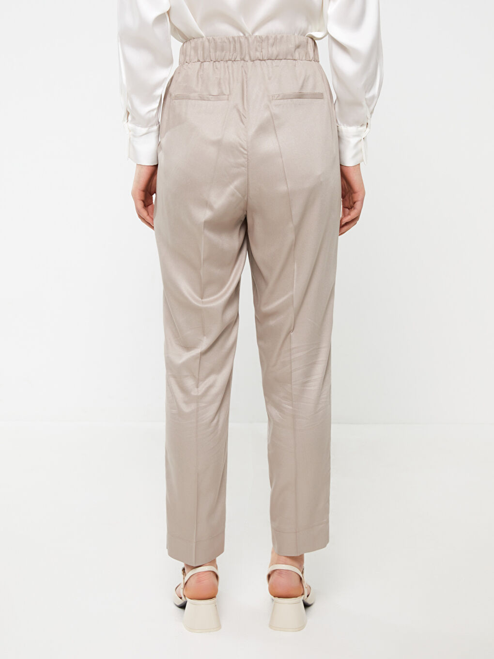 LCWAIKIKI Classic Women's Carrot Fit Plain Trousers -S3HK19Z8-GD0