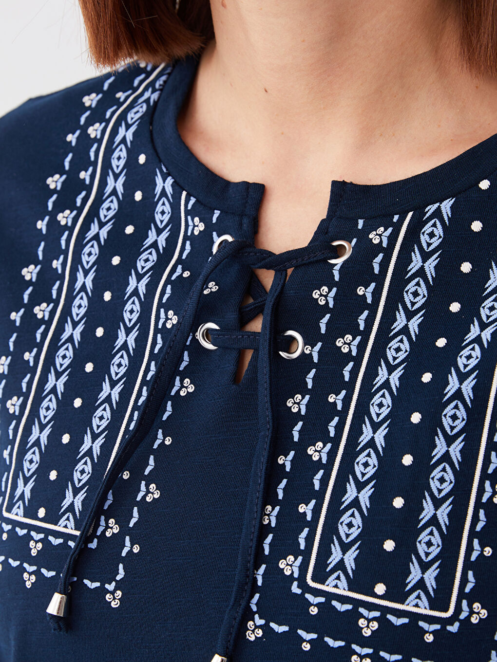 LCW Grace Tie Neck Embroidered Women's Blouse -S3HK59Z8-E1J