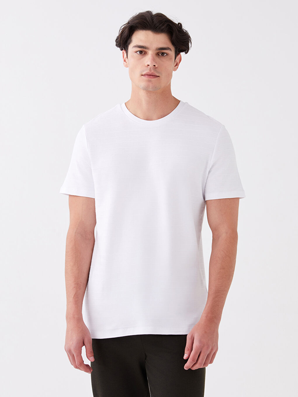 تيشيرت رجالي بياقة دائرية قماش جيرسي-1