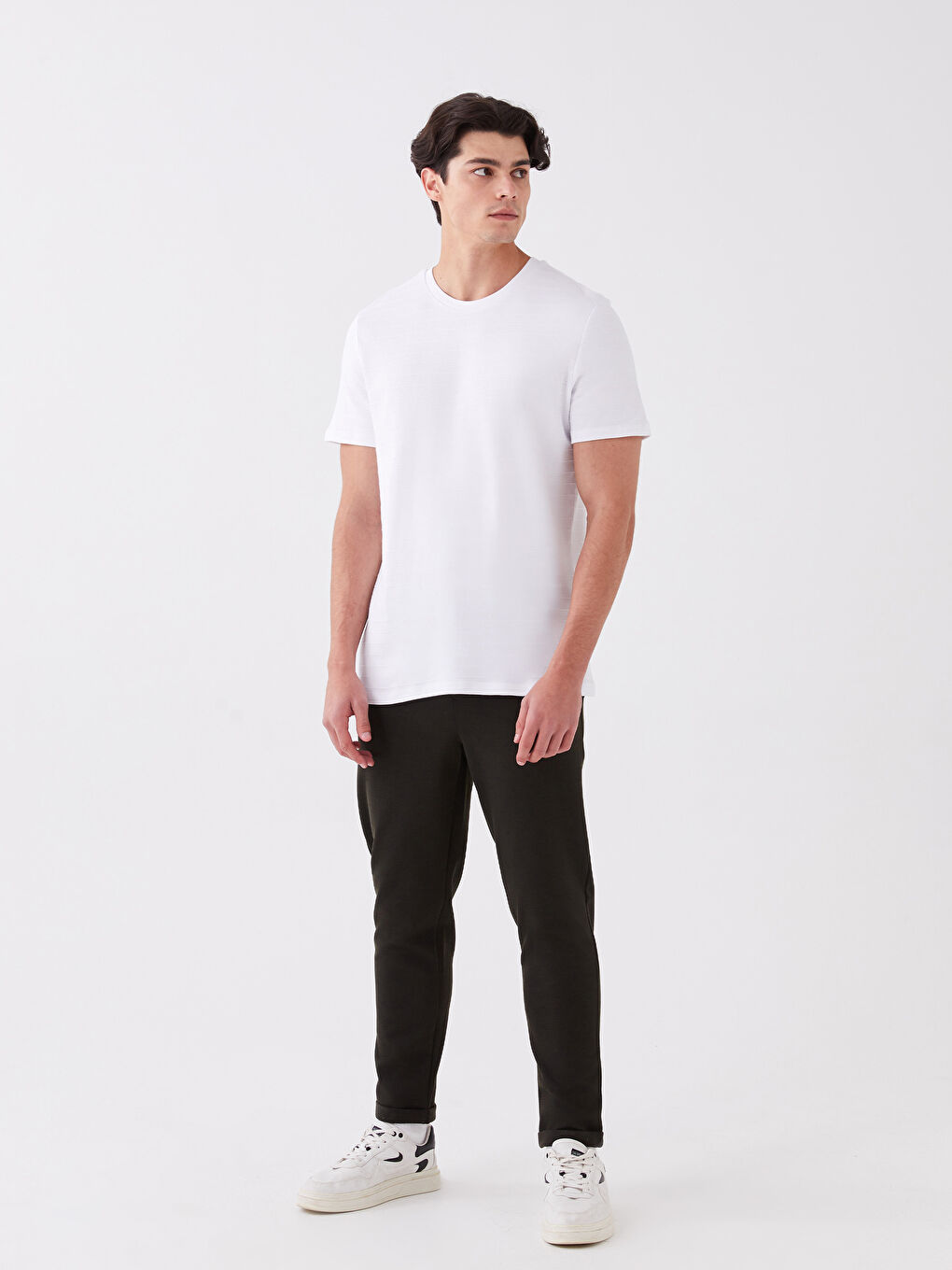 تيشيرت رجالي بياقة دائرية قماش جيرسي-2