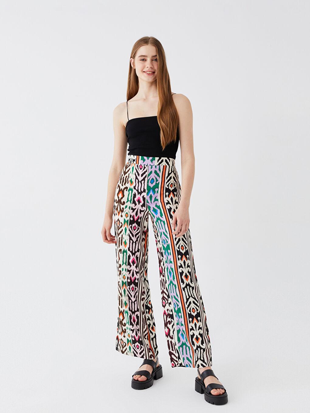 Siyah Beli Lastikli Rahat Kalıp Desenli Kadın Pantolon