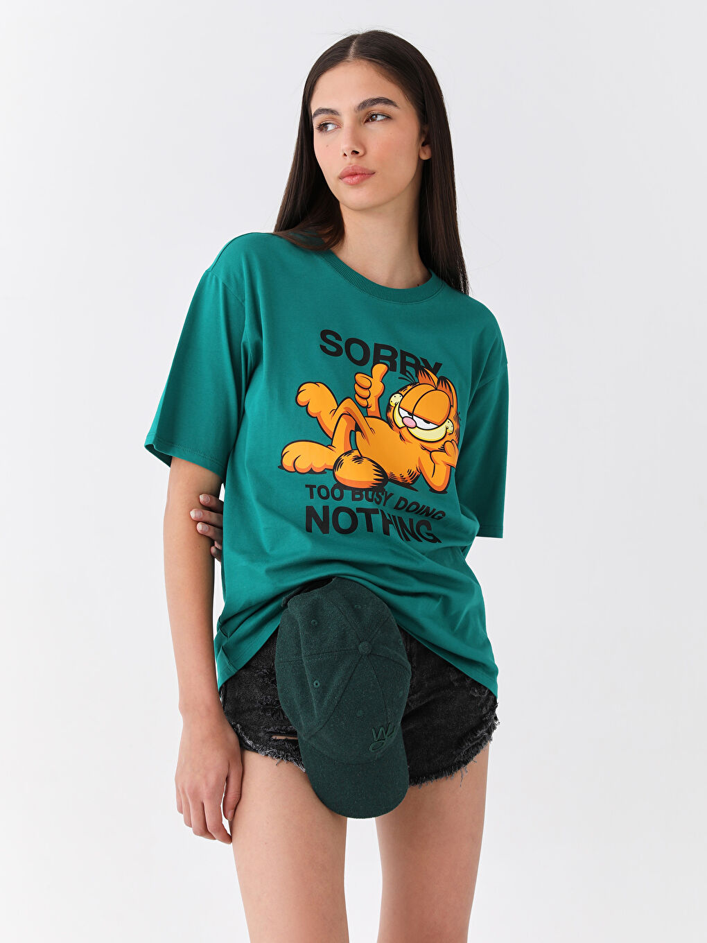 Yeşil Bisiklet Yaka Garfield Baskılı Kısa Kollu Oversize Kadın Tişört