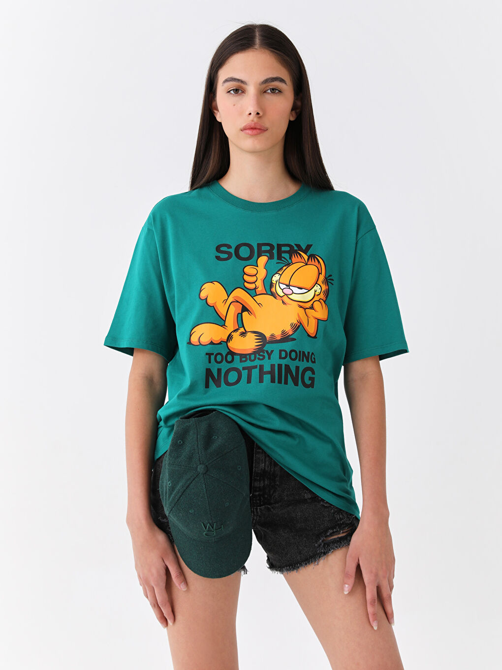 Yeşil Bisiklet Yaka Garfield Baskılı Kısa Kollu Oversize Kadın Tişört-1