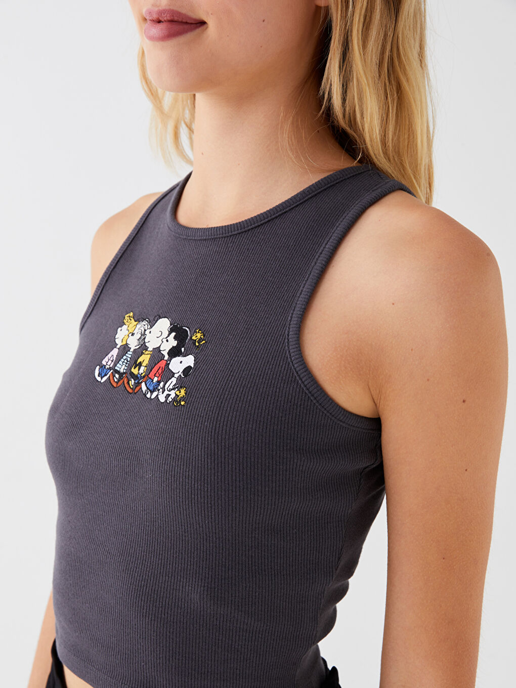 LCW Vision Crew Neck Snoopy Printed Women's Crop -S3HL96Z8-HEF
