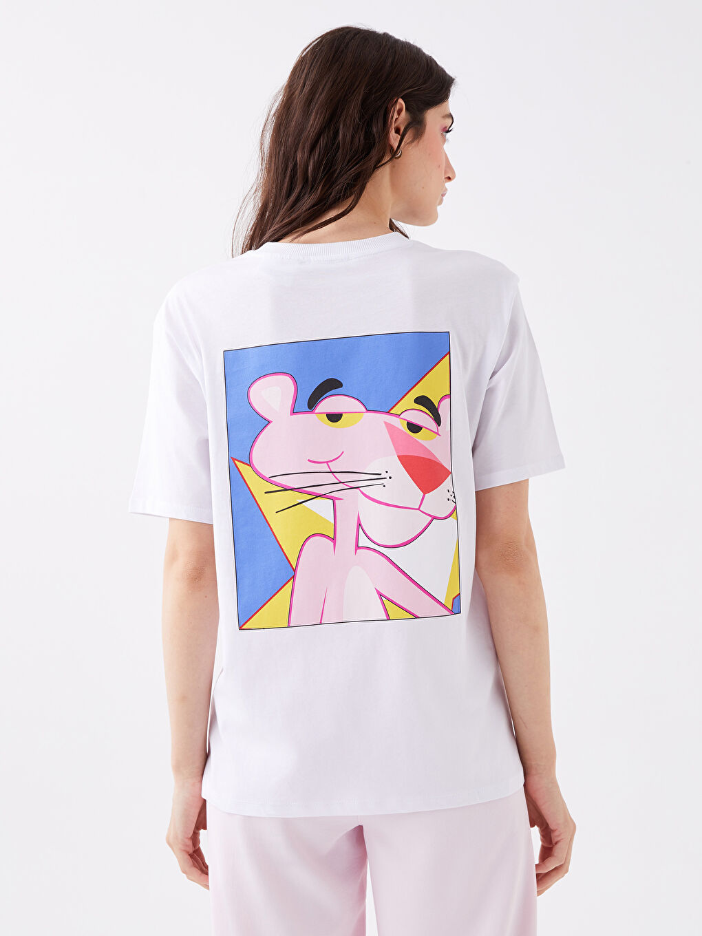 Beyaz Bisiklet Yaka Pembe Panter Baskılı Kısa Kollu Oversize Kadın Tişört-4