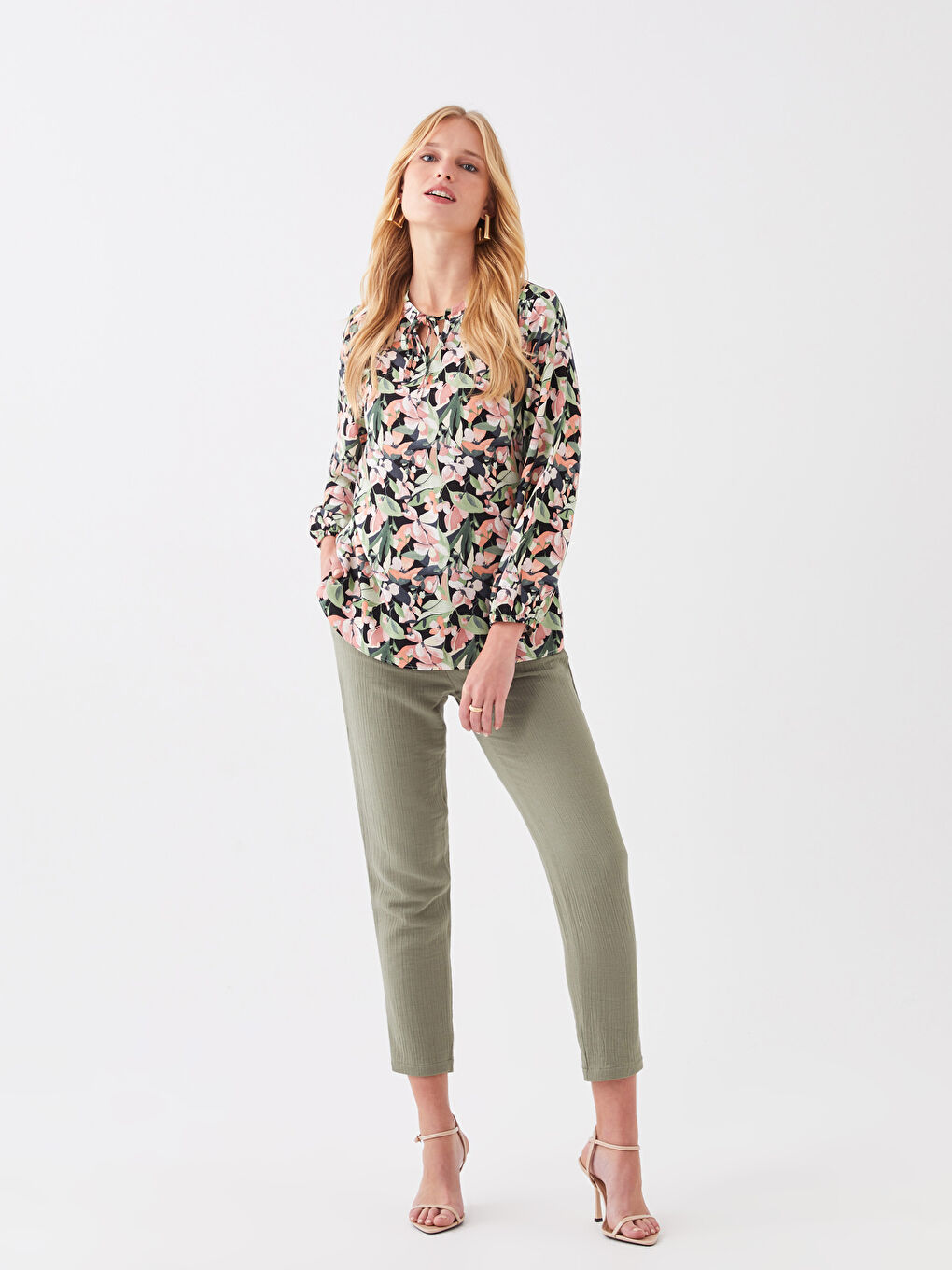 LCWAIKIKI Classic Tie Neck Patterned Long Sleeve Women's Blouse -S3HM10Z8-F9C