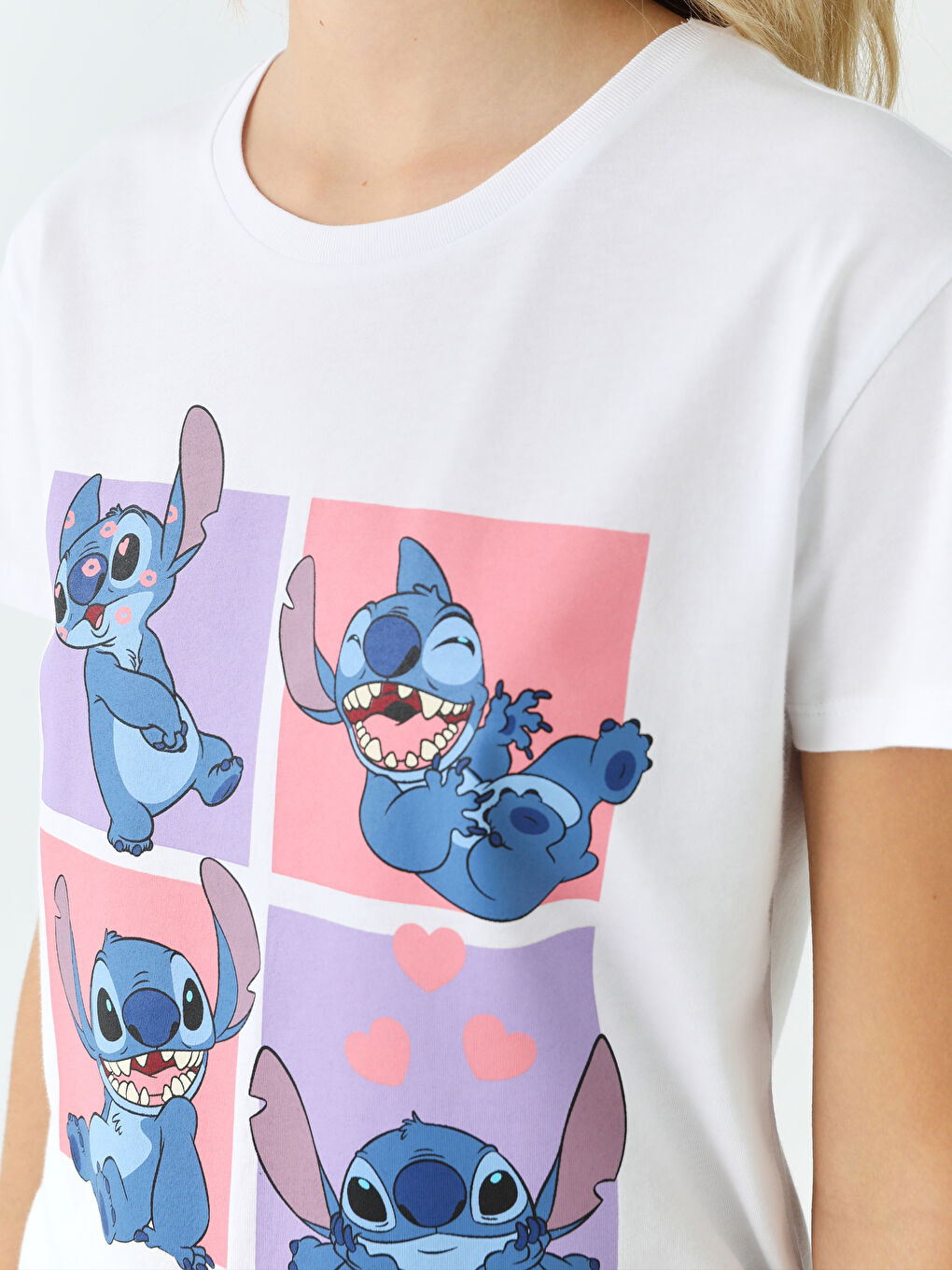 Tricou imprimat Lilo & Stitch pentru Femei cu Guler Rotund-3