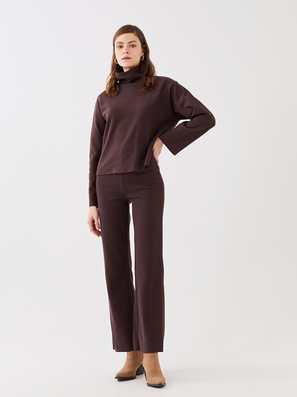 Pantalon de survêtement uni à jambe large et taille élastiquée pour femmes-1