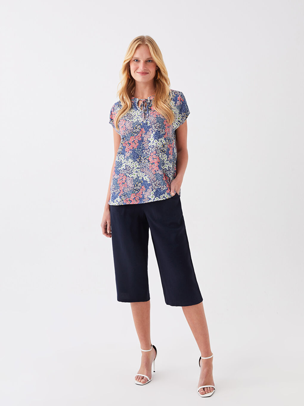 Tie Neck Floral Short Sleeve Women's Blouse-2