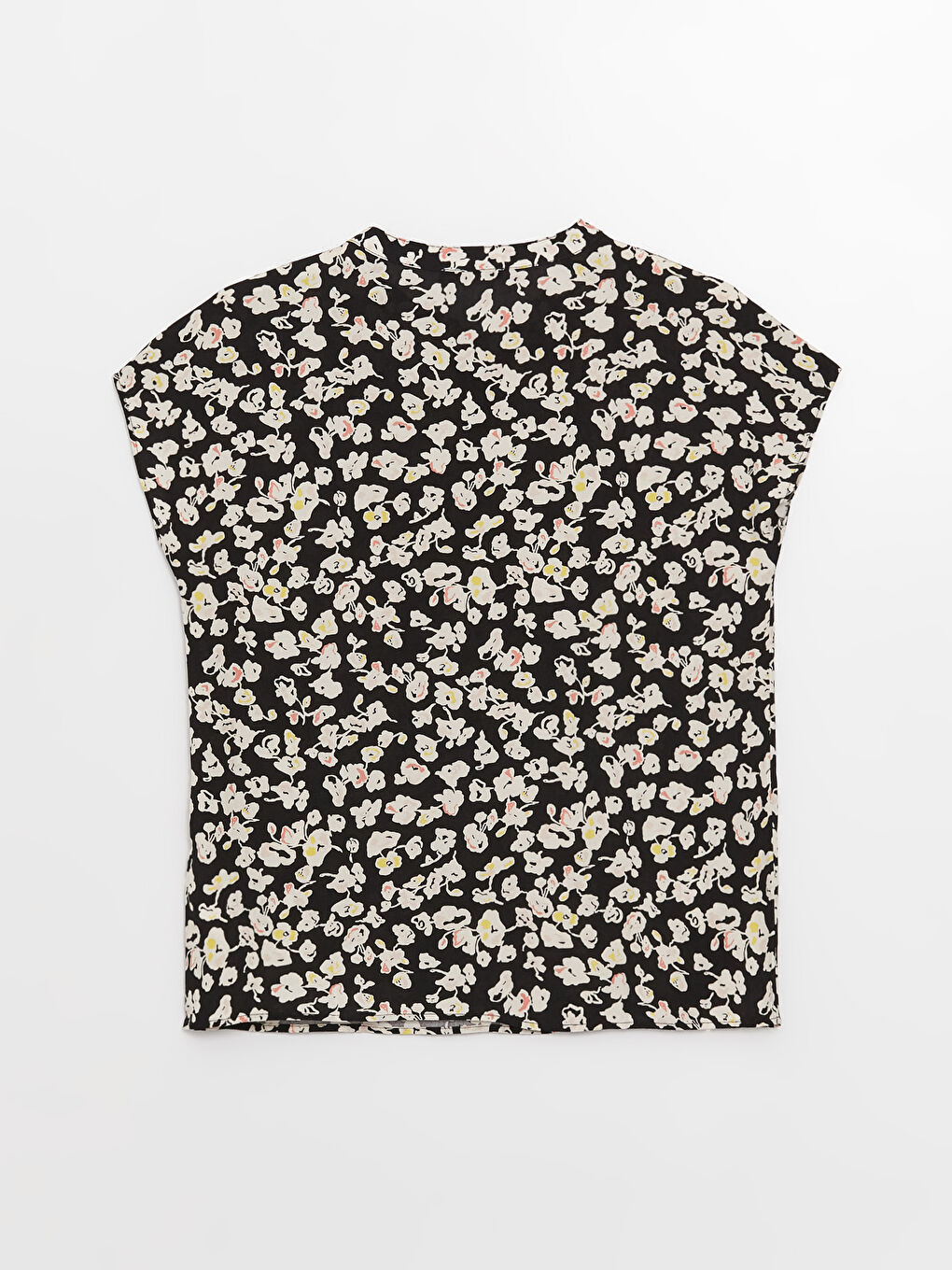 Siyah Bağlamalı Yaka Çiçekli Kısa Kollu Kadın Bluz-6