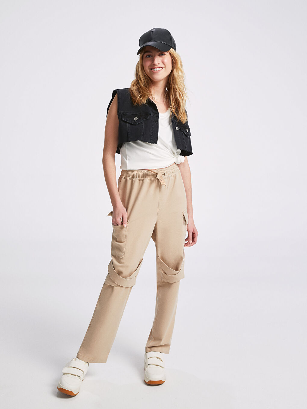 Bej Standart Fit Gabardin Kadın Kargo Pantolon-2