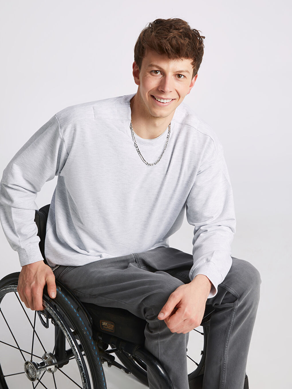 Beyaz Bisiklet Yaka Uzun Kollu Erkek Sweatshirt-3