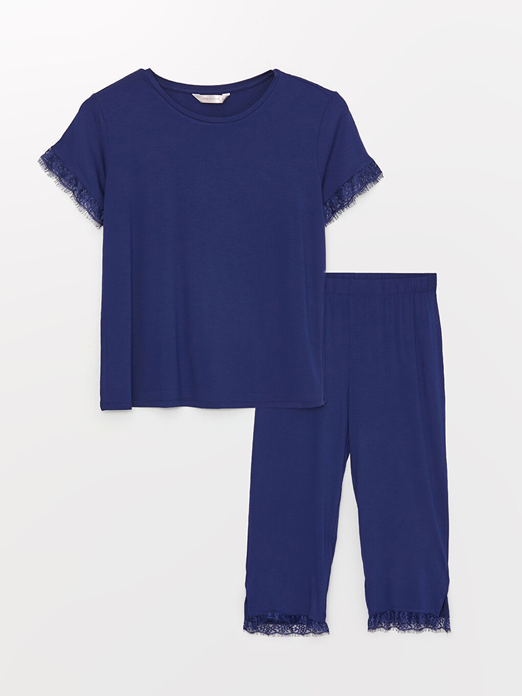 Crew Neck Straight Short Sleeve Plus Size Women's Capri Pajamas Set