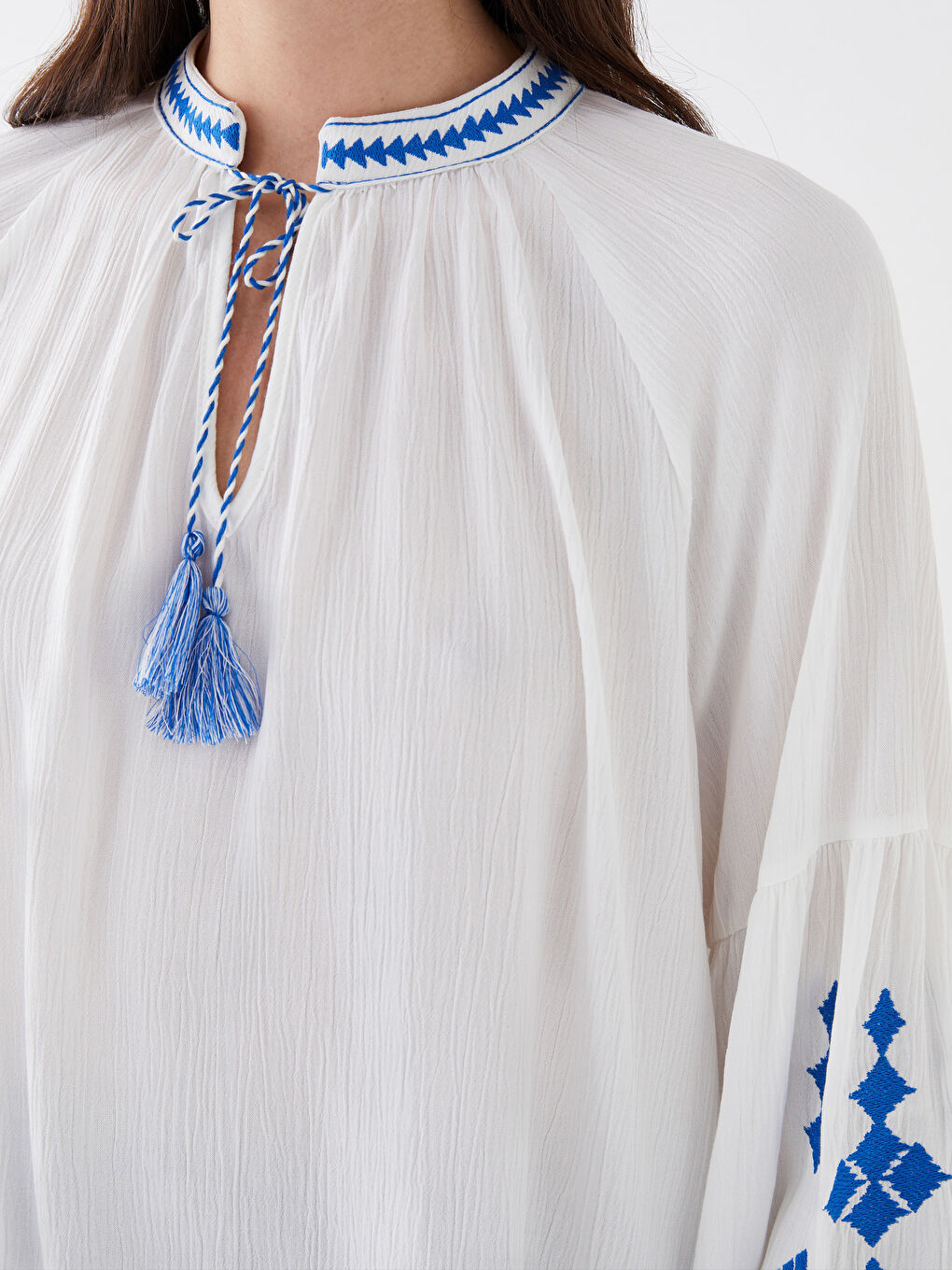 Bound Collar Embroidered Long Sleeve Oversize Women's Blouse -S3HN20Z8-V6W