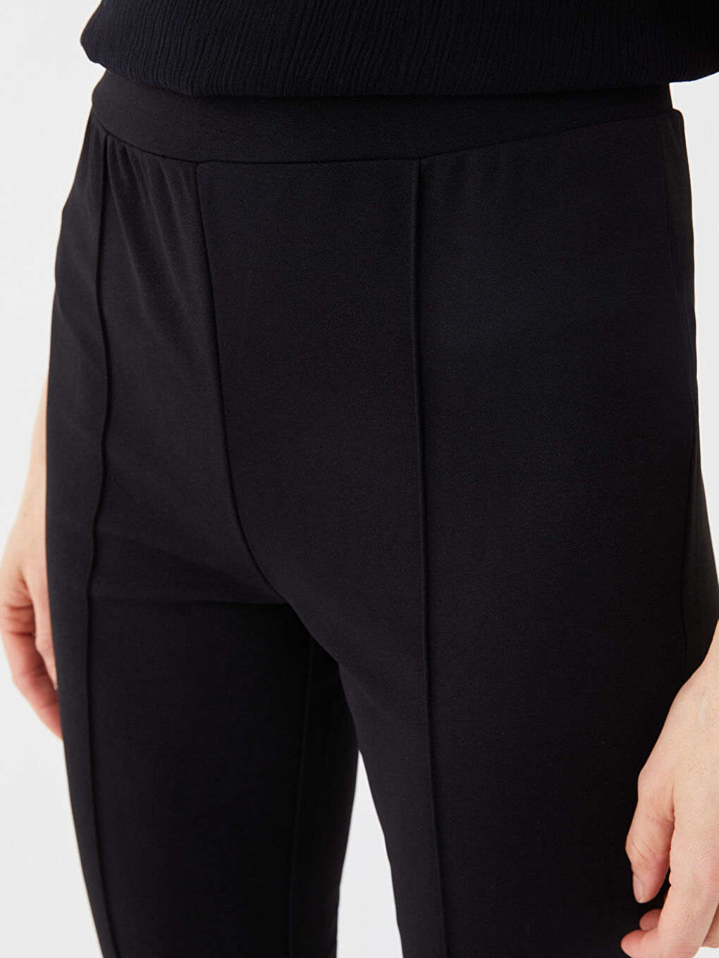 Pantaloni Evazați Simpli cu Croială Slim pentru Femei-3