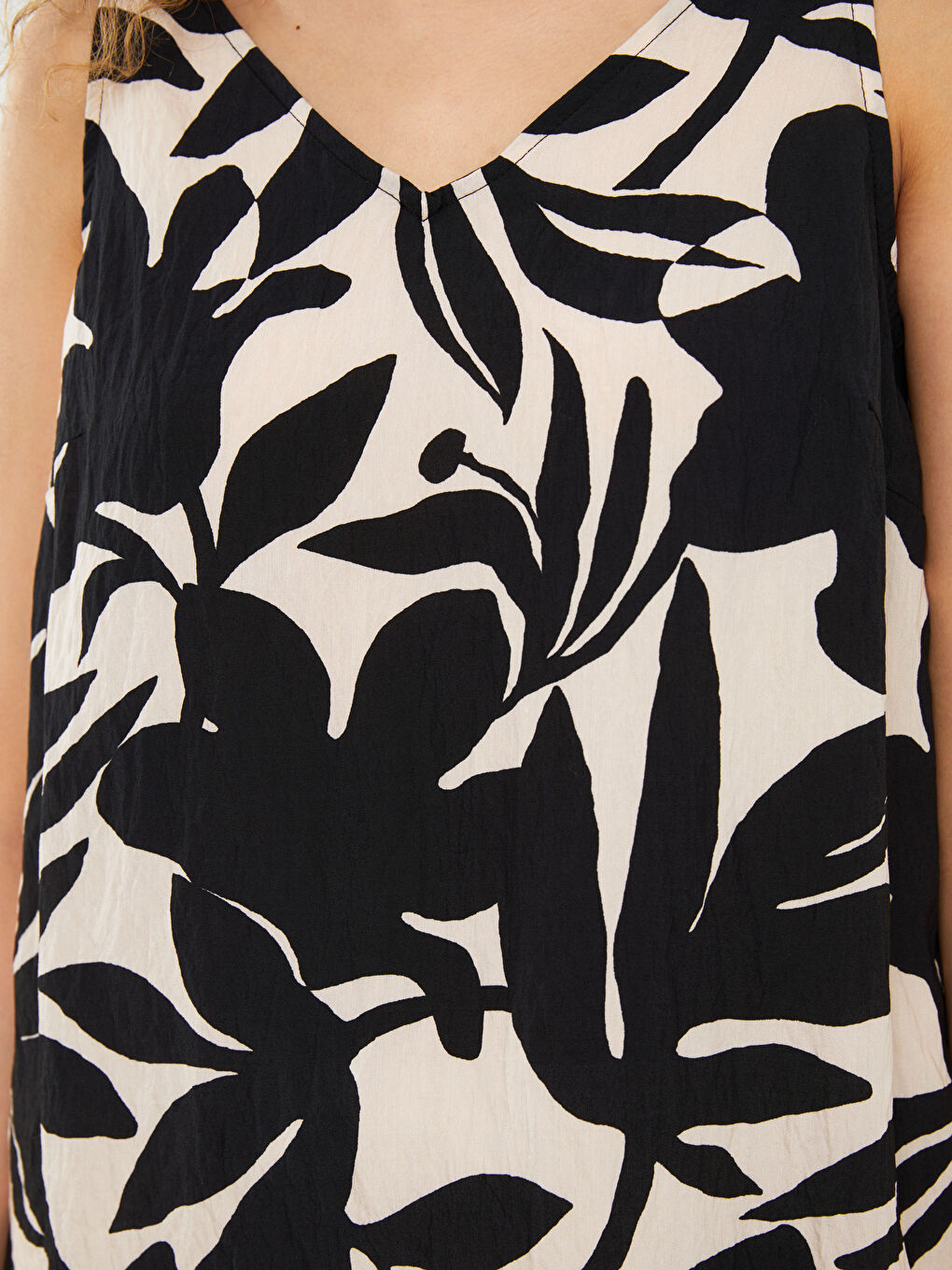 V-Neck Patterned Women's Blouse-3