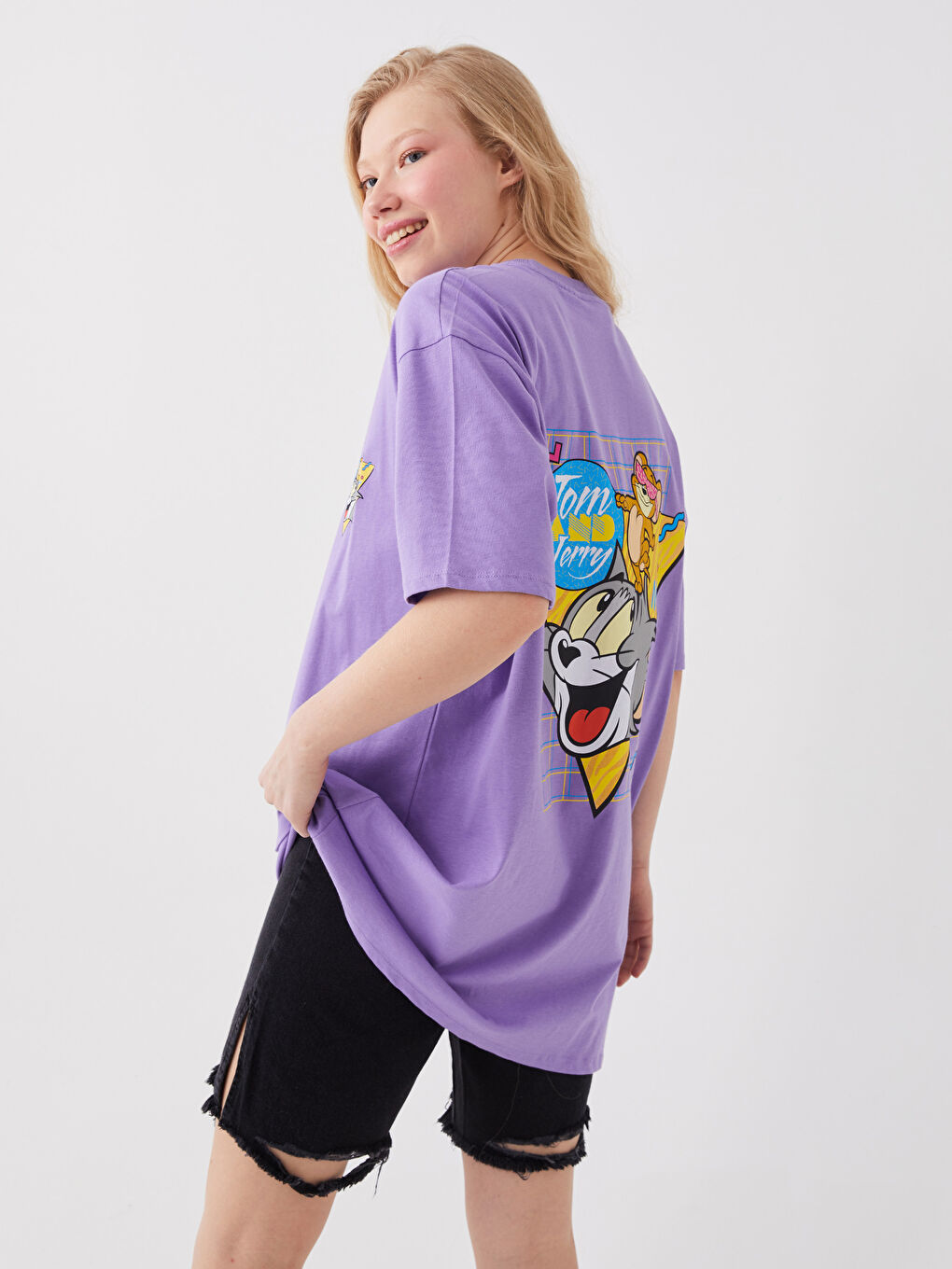 LCW Vision Crew Neck Tom & Jerry Printed Oversize Women's T-Shirt -S3HP15Z8-GPZ