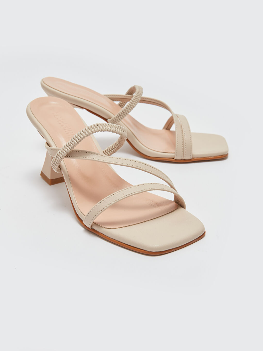Bej Çapraz Bantlı Kadın Topuklu Terlik-2