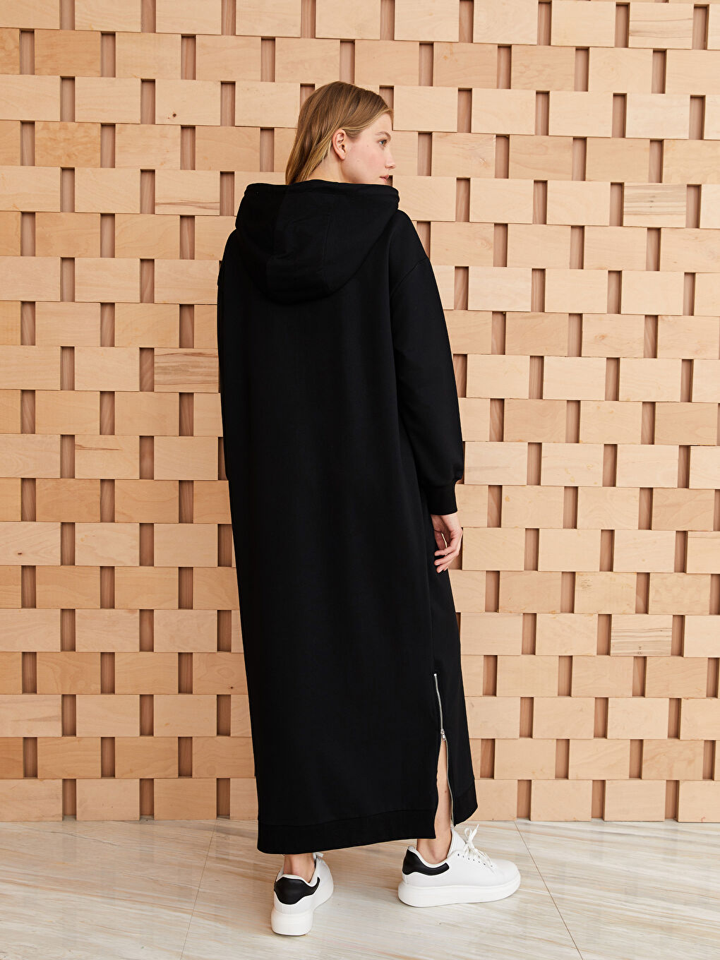 LCW Modest Gerades Langärmeliges Oversize Kleid Für Damen Mit Kapuze -S3HP88Z8-RQL