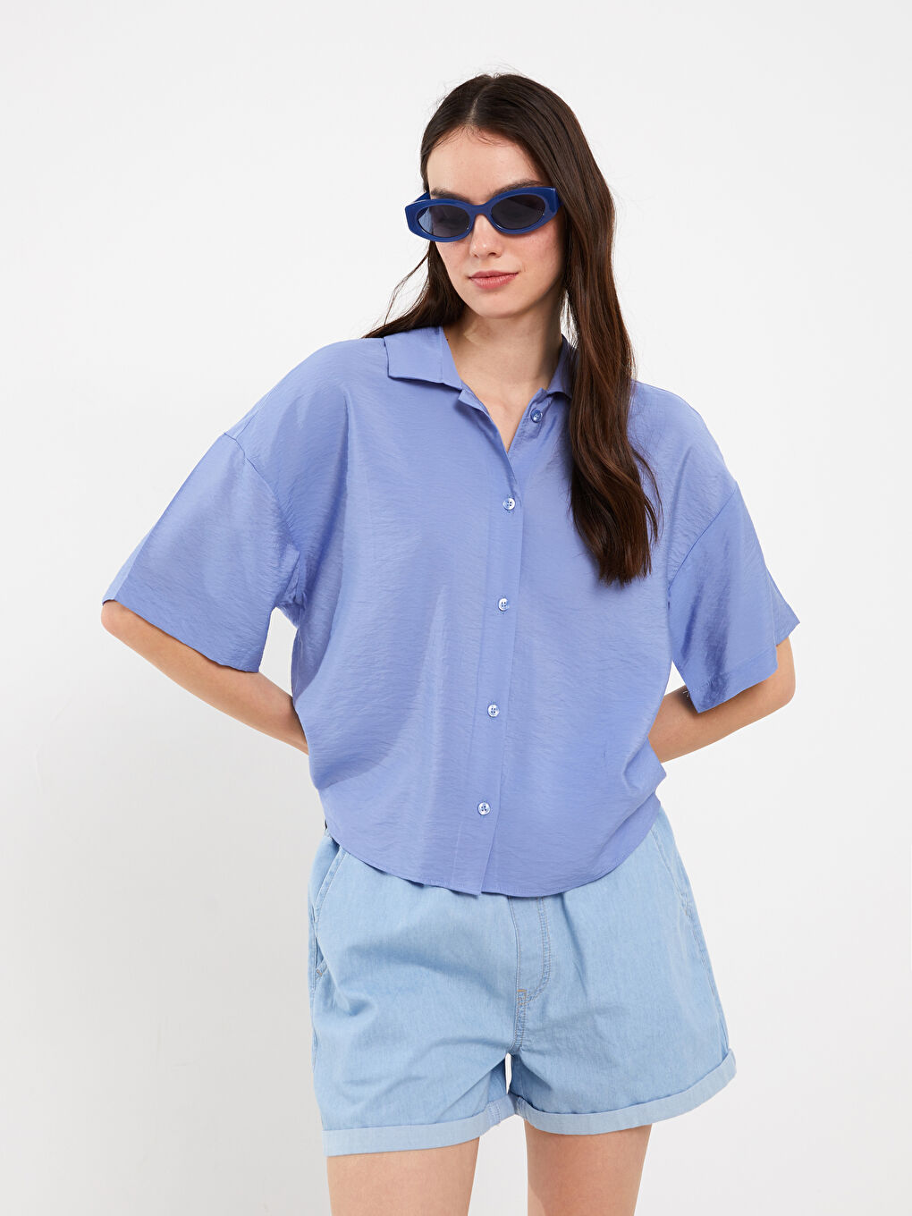 Mavi Düz Kısa Kollu Oversize Poplin Kadın Gömlek-1