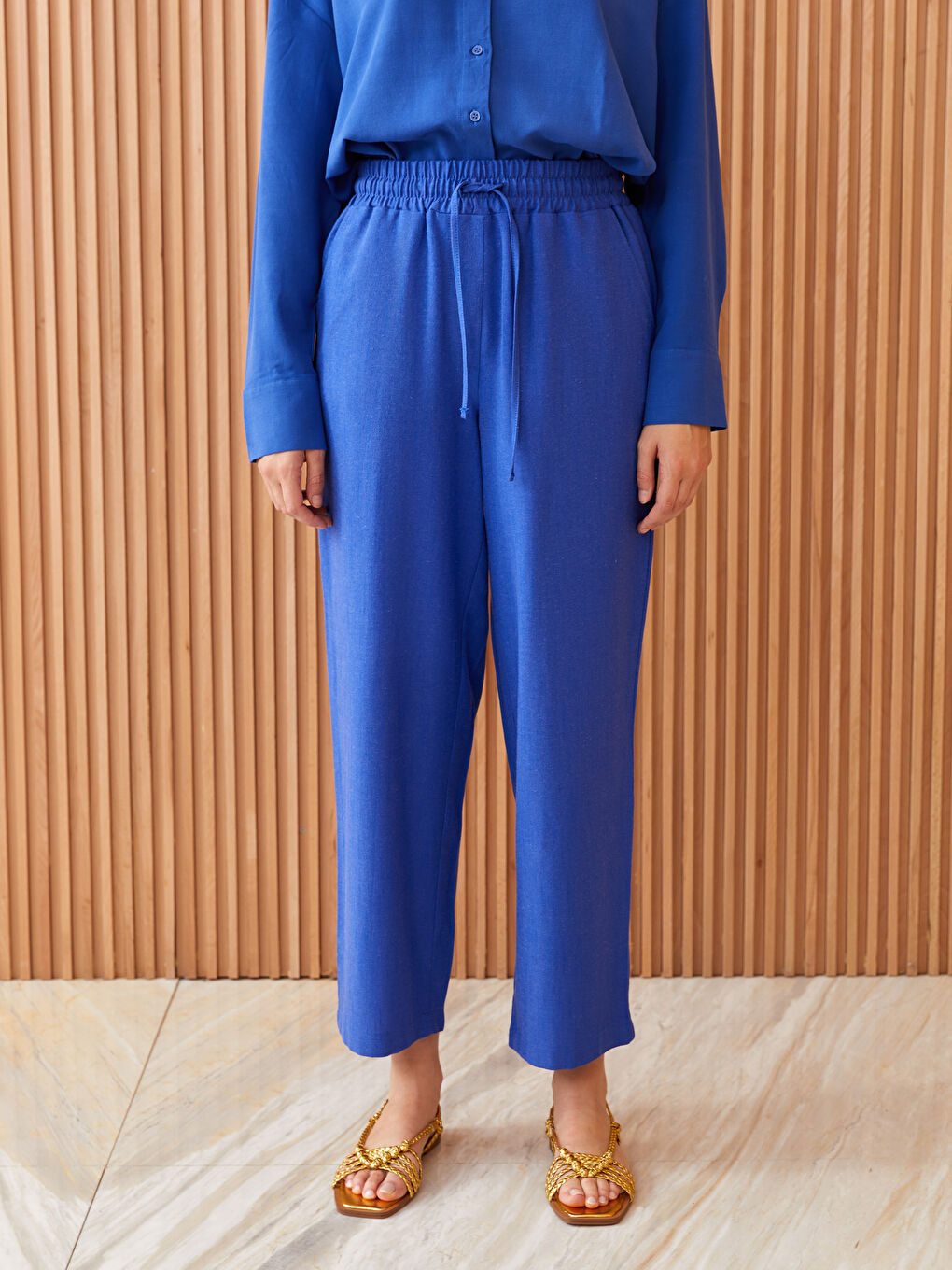Mavi Beli Lastikli Rahat Kalıp Kadın Pantolon-2