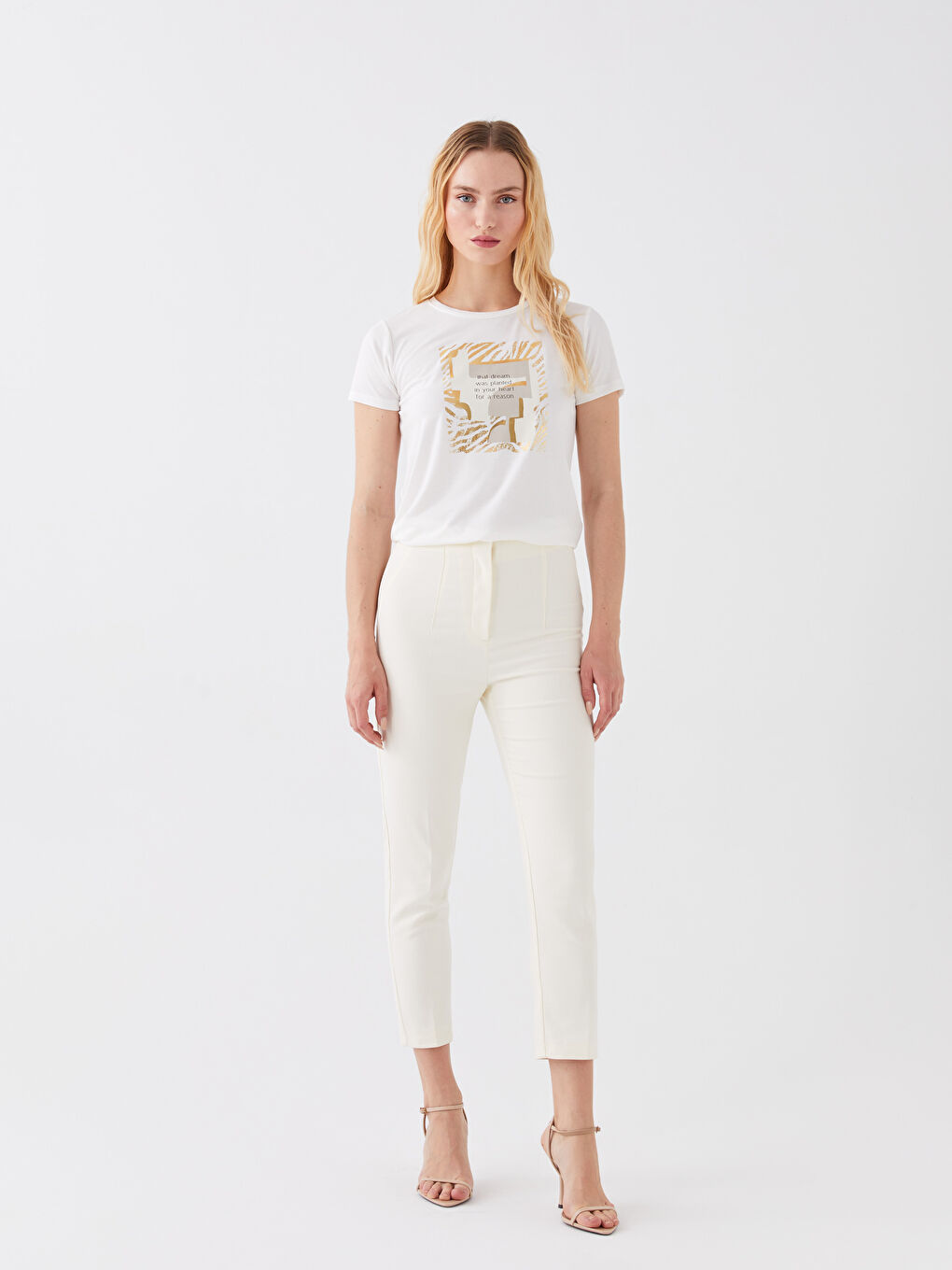 მრგვალი საყელო ნაბეჭდი მოკლე სახელო ქალებისთვის მაისური-2