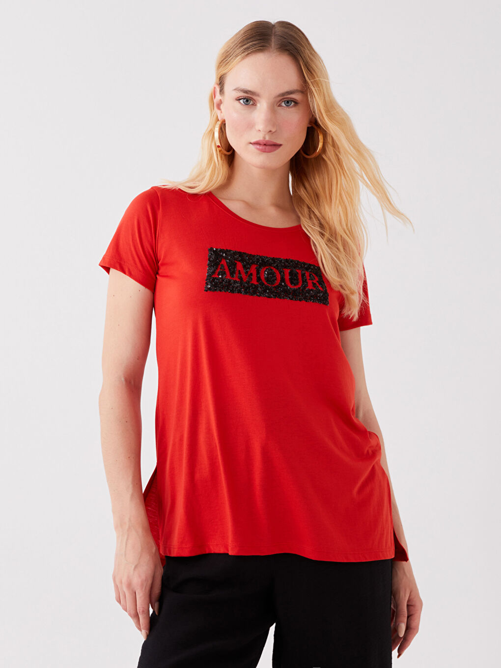 Turuncu Bisiklet Yaka Payet İşlemeli Kısa Kollu Kadın Tişört-1