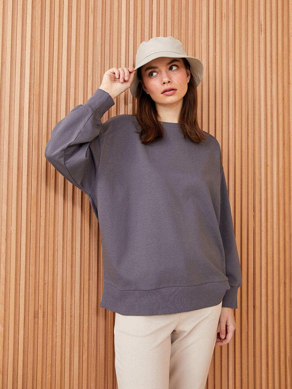 Crew Neck Oversize Women's Sweatshirt-1