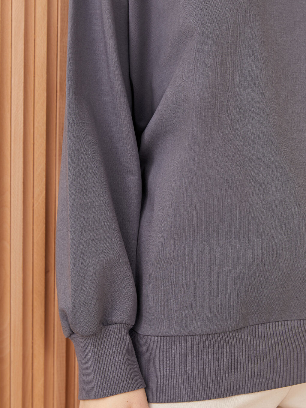 Crew Neck Oversize Women's Sweatshirt-3