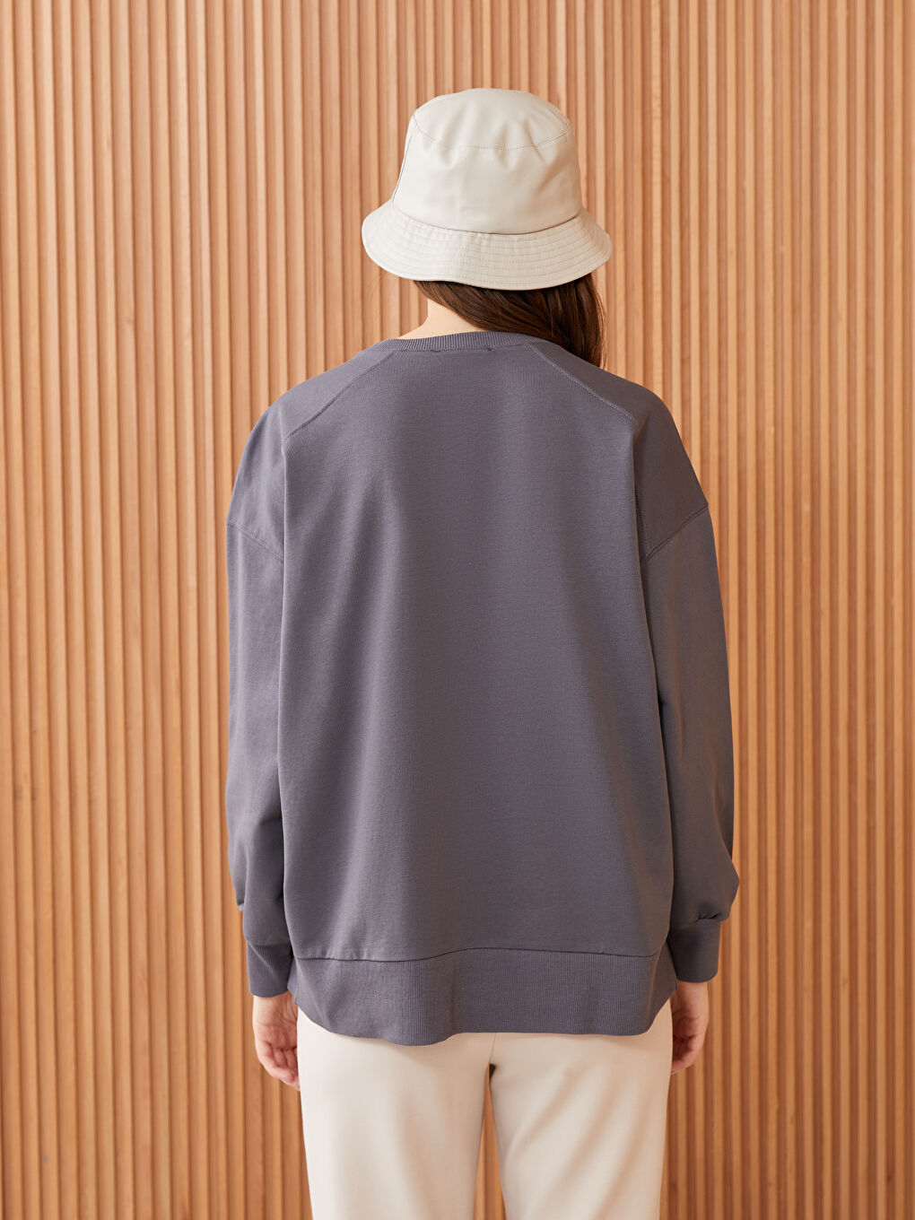 Crew Neck Oversize Women's Sweatshirt-4