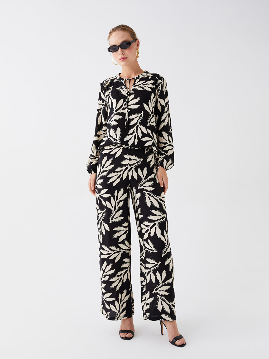 Elasticated Waist Relaxed Fit Patterned Women's Trousers